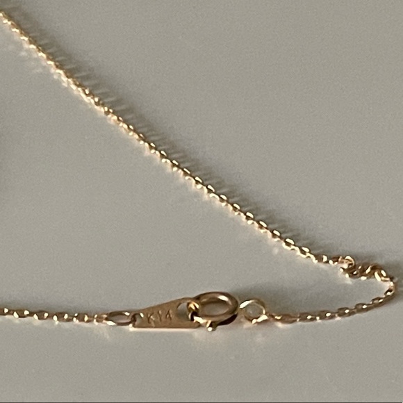 Solid 14k Gold Malachite Clover Necklace - Picture 3 of 4